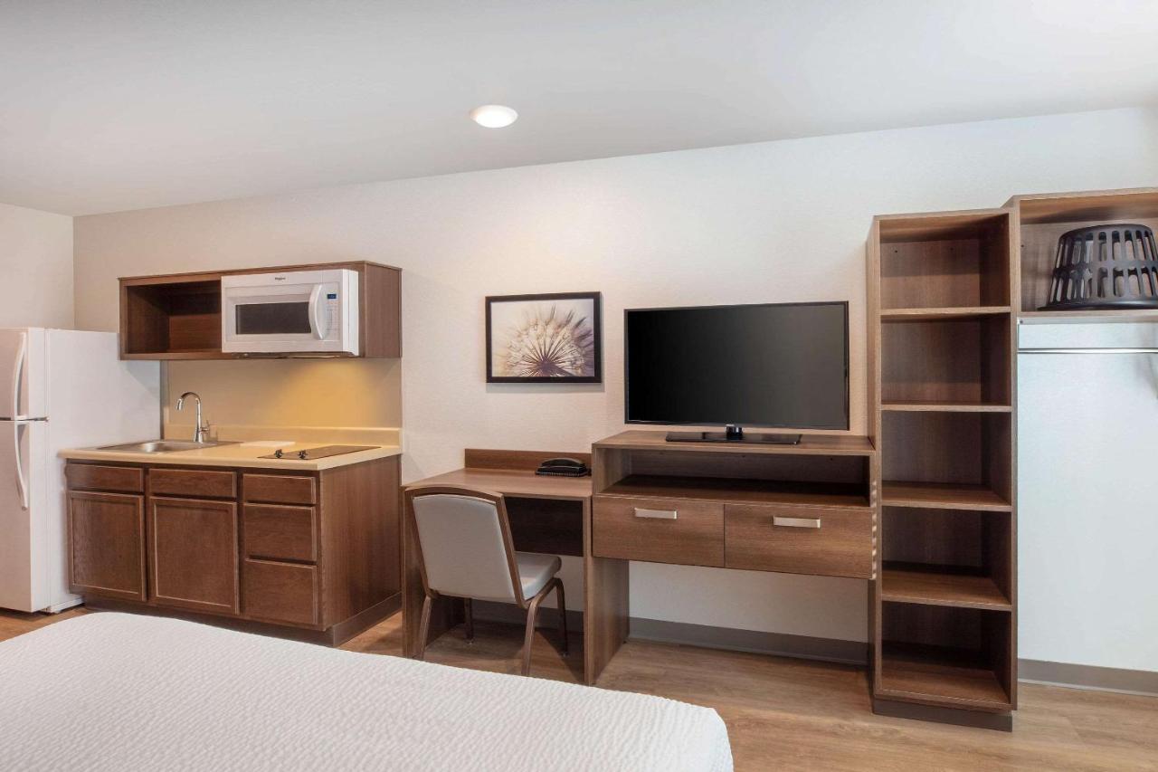 Wood Spring Suites Washington Dc East Arena Drive Lake Arbor Екстериор снимка