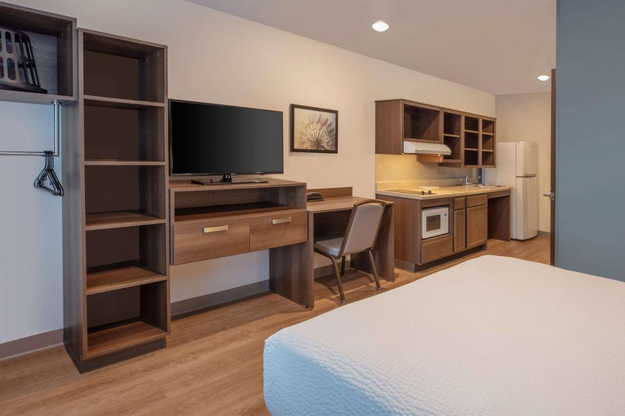 Wood Spring Suites Washington Dc East Arena Drive Lake Arbor Екстериор снимка
